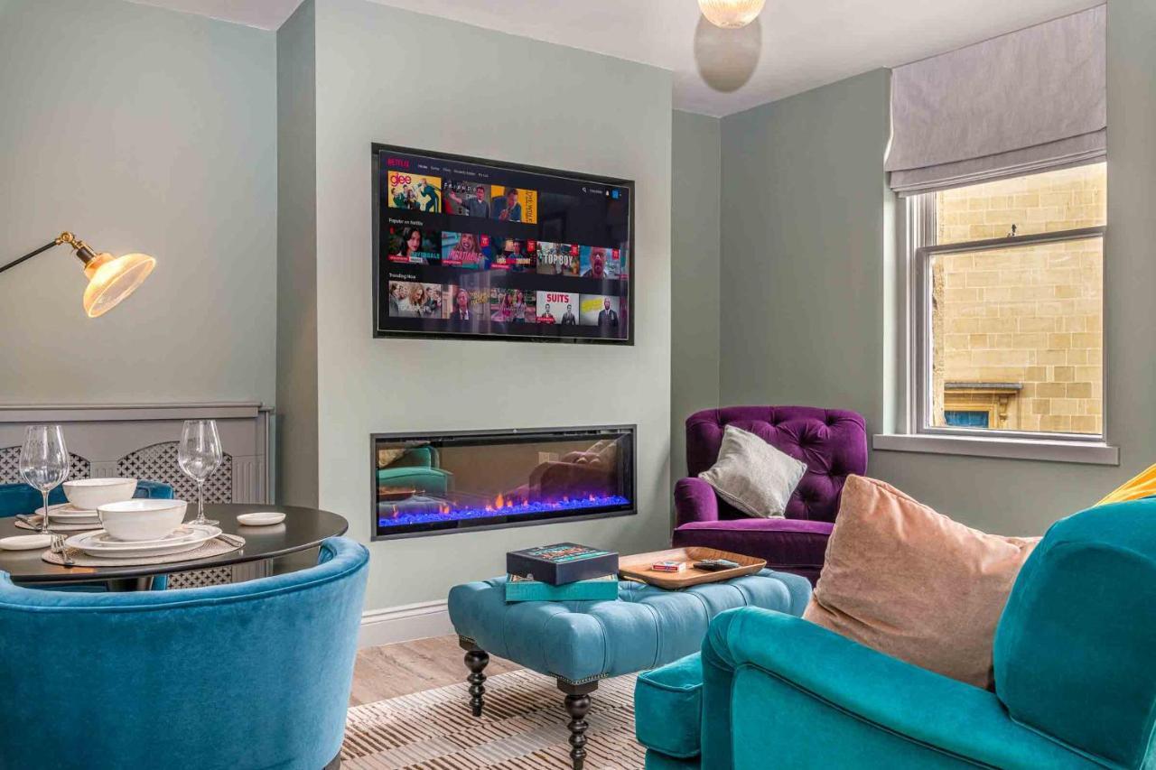 Beautiful Modern 1 Bedroom Apartment, City Centre 바스 외부 사진
